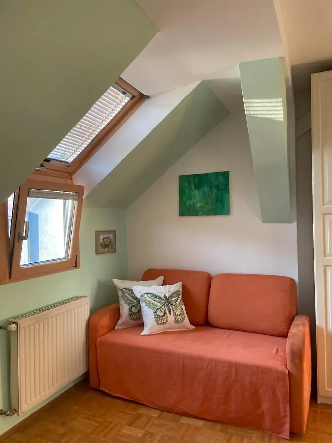 Apartment Ferienwohnung Grazer Schwalbe